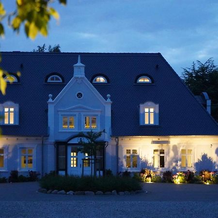 Landhaus Luetjenhof Hotel Großenbrode Buitenkant foto